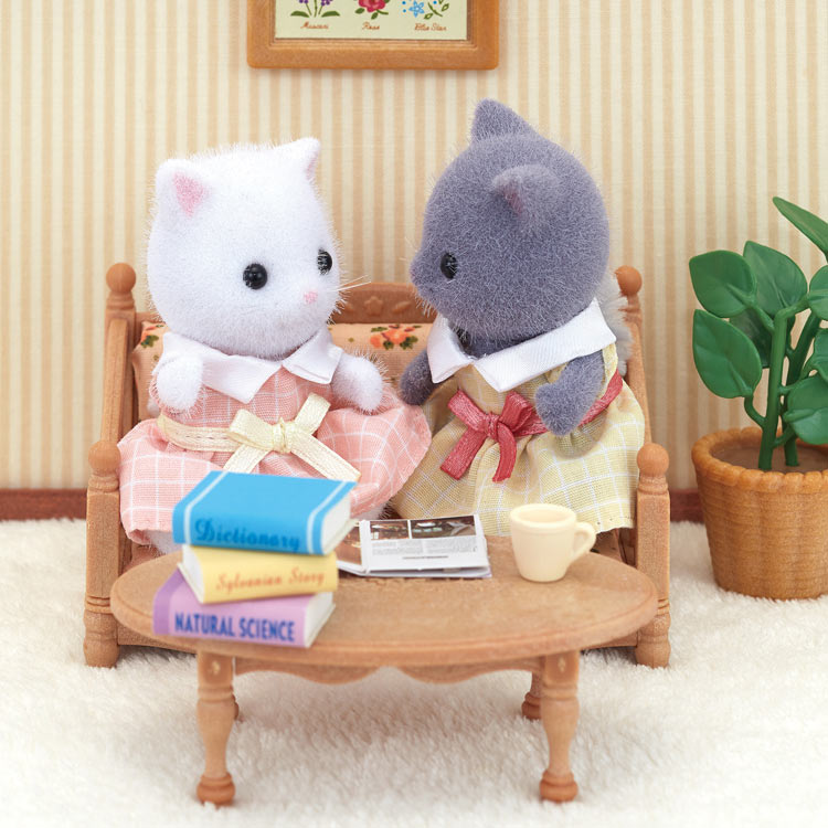 Sylvanian Families Persian Cat Family / ซิลวาเนียน แฟมิลี่ ครอบครัวแมวเปอร์เซียใหม่