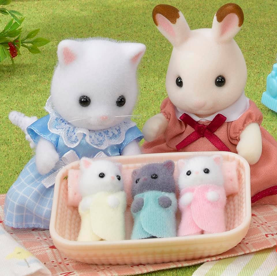 Sylvanian Families Persian Cat Triplets / ซิลวาเนียน แฝดสามแมวเปอร์เซีย