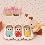 Sylvanian Families Triplets Care Set / ซิลวาเนียน แฟมิลี่ ชุดดูแลแฝดสามชอคโกแลตแรบบิท