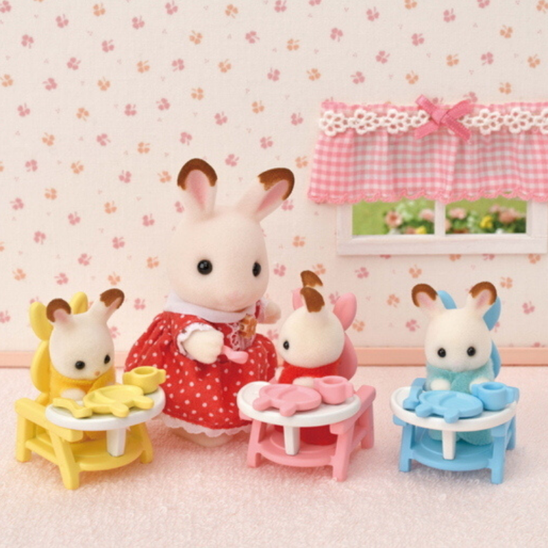 Sylvanian Families Triplets Care Set / ซิลวาเนียน แฟมิลี่ ชุดดูแลแฝดสามชอคโกแลตแรบบิท