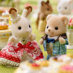 Sylvanian Families Anniversary Friends Set -Freya & Theo / ซิลวาเนียน ชุดเพื่อนฉลองครบรอบ -เฟรย่า และ ธีโอ