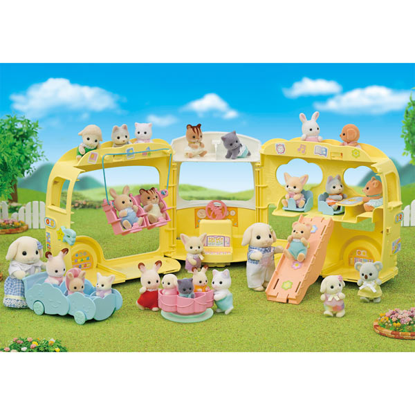 Sylvanian Families Rainbow Fun Nursery Bus / ซิลวาเนียน แฟมิลี่ รถบัสเนอร์สเซอรี่สายรุ้ง