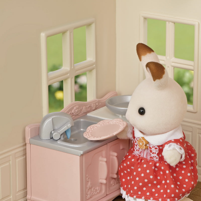 Sylvanian Families Red Roof Cosy Cottage Starter Home 2023 /ซิลวาเนียน แฟมิลี่ บ้านเรดรูฟ โคซี่ คอทเทจ 2023