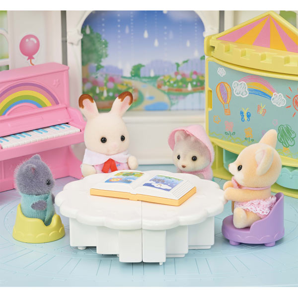 Sylvanian Families Sunny Castle Nursery / ซิลวาเนียน แฟมิลี่ ปราสาทซันนี่เนอร์สเซอรี่
