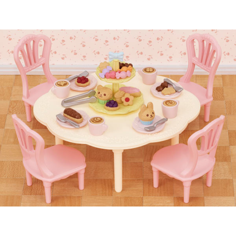 Sylvanian Families Sweets Party Set / ซิลวาเนียน แฟมิลี่ ชุดปาร์ตี้ขนมหวาน