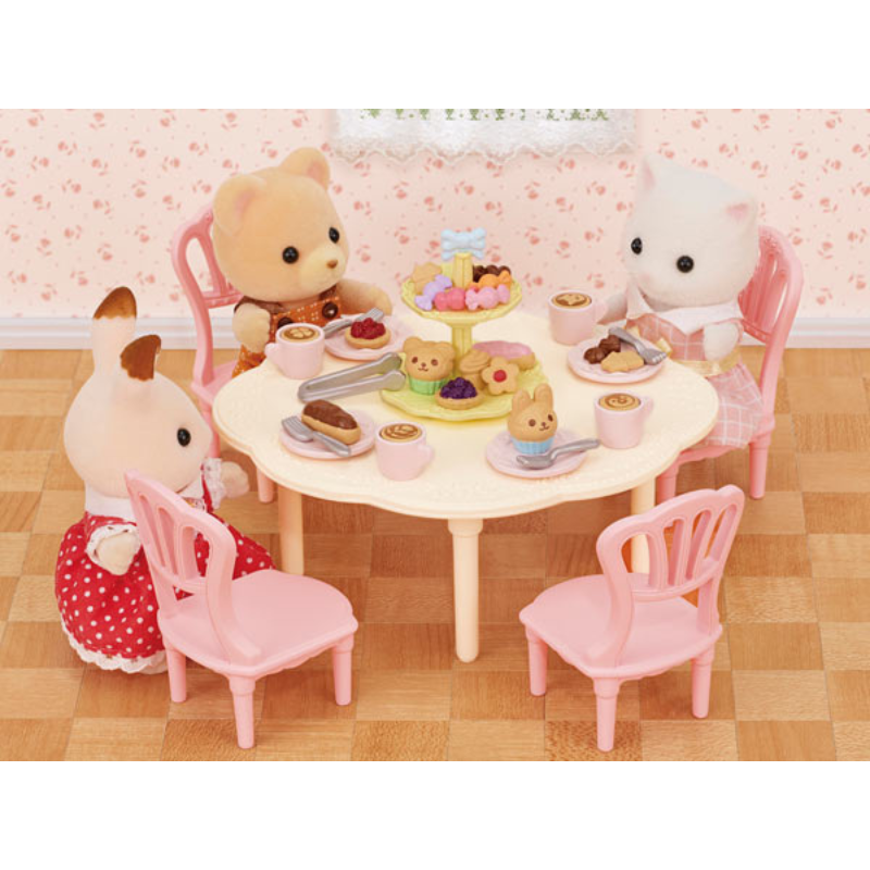 Sylvanian Families Sweets Party Set / ซิลวาเนียน แฟมิลี่ ชุดปาร์ตี้ขนมหวาน