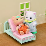 Sylvanian Families Village Doctor Starter Set / ชุดคุณหมอประจำหมู่บ้าน