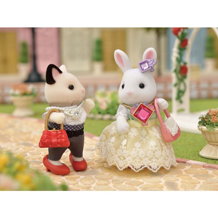 Sylvanian Fashion Play Set -Jewels & Gems Collection/ ซิลวาเนียน แฟมิลี่ แฟชั่นเพลย์เซ็ต ไวท์แรบบิทและเครื่องประดับ
