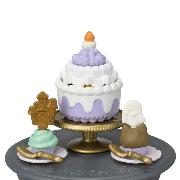 Sylvanian Families  Halloween Surprise Party Set / ซิลวาเนียน แฟมิลี่ ฮาโลวีน เซอร์ไพรส์ ปาร์ตี้เซ็ต