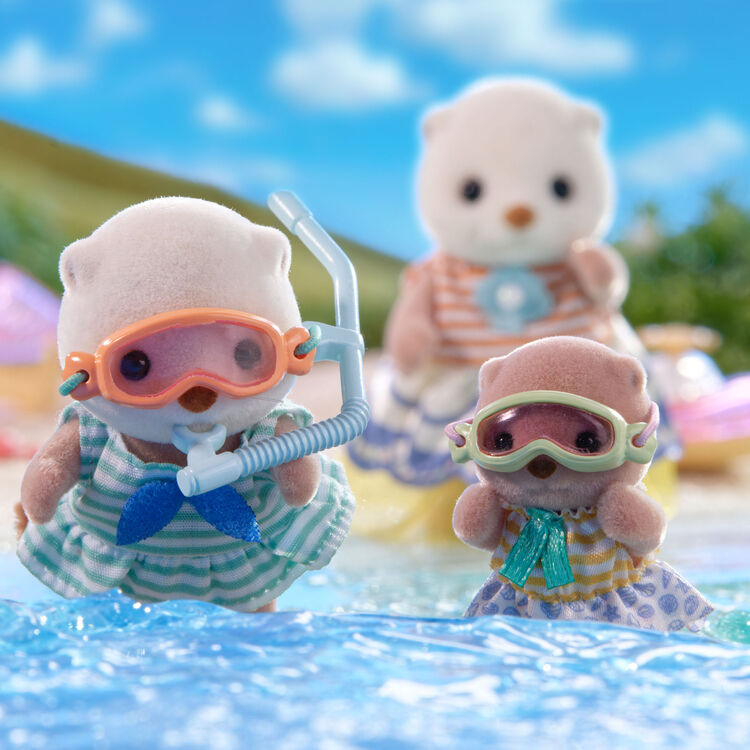 Sylvanian Families  Sea Otter Sisters-Splashy Snorkel Set- / ซิลวาเนียน แฟมิลี่ ชุดพี่น้องนากทะเล และของเล่นชายหาด