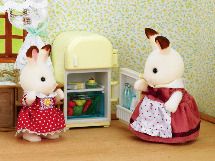 Sylvanian Families Chocolate Rabbit Mother Set (Fridge) / ซิลวาเนียน แฟมิลี่ ชุดคุณแม่ชอคโกแลตแรบบิท (ตู้เย็น)