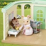Sylvanian Families Country Nurse Set / ซิลวาเนียน แฟมิลี่ ชุดนางพยาบาล