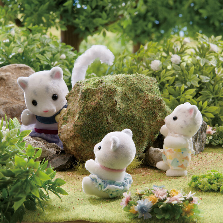 Sylvanian Families Snow Leopard Family / ซิลวาเนียน ครอบครัวเสือดาวหิมะ