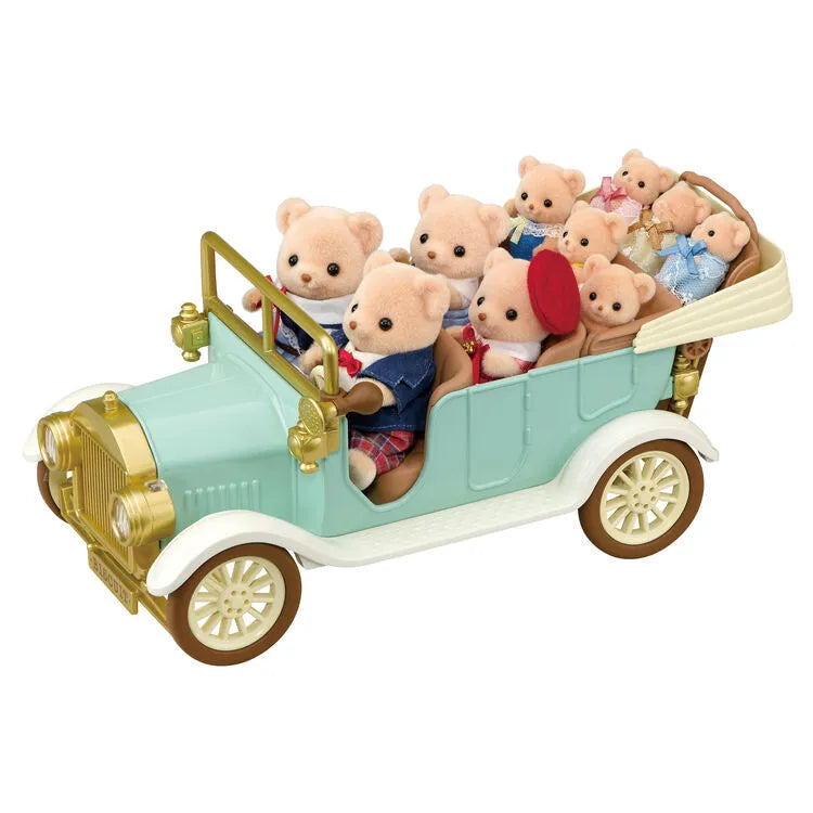 Sylvanian Families Classic Family Car/ ซิลวาเนียน แฟมิลี่ รถครอบครัวสไตล์คลาสสิค