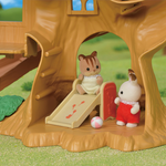 Sylvanian Families Adventure Tree House Gift Set - Camping Edition / ซิลวาเนียน แฟมิลี่ บ้านต้นไม้ผจญภัยพร้อมเต็นท์ กิ๊ฟเซ็ท