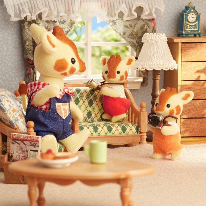 Sylvanian Families Highbranch Giraffe Family / ซิลวาเนียน แฟมิลี่ ครอบครัวยีราฟ